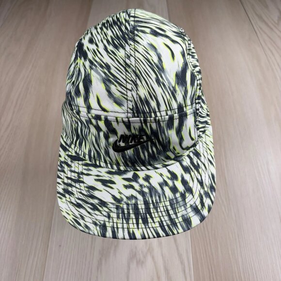 Nike AW84 Mens Multicolor Animal Print Classic Adjustable Baseball Hat One Size - Picture 1 of 7